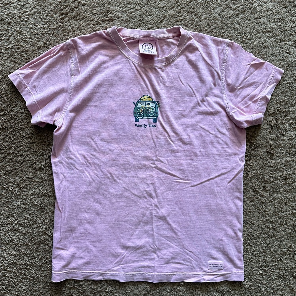 Life is Good T-shirt size medium pink